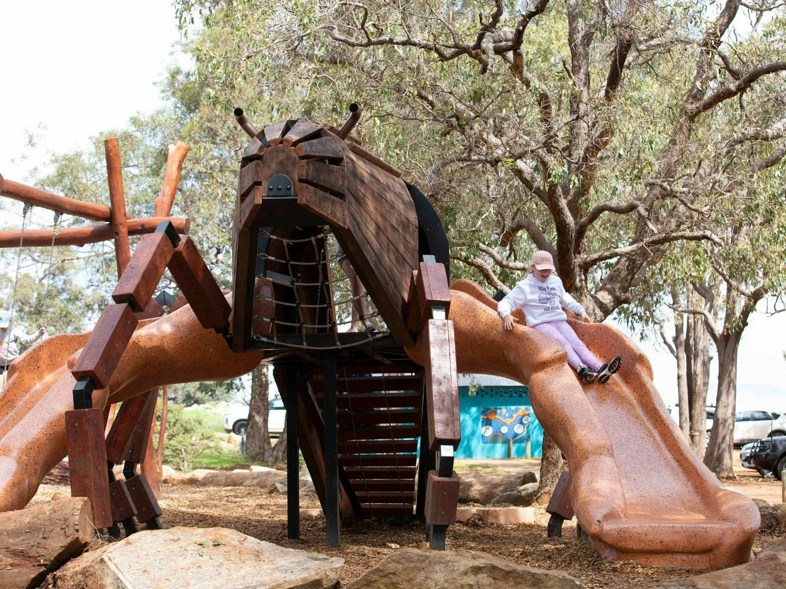 "Clawed" slide nature playground