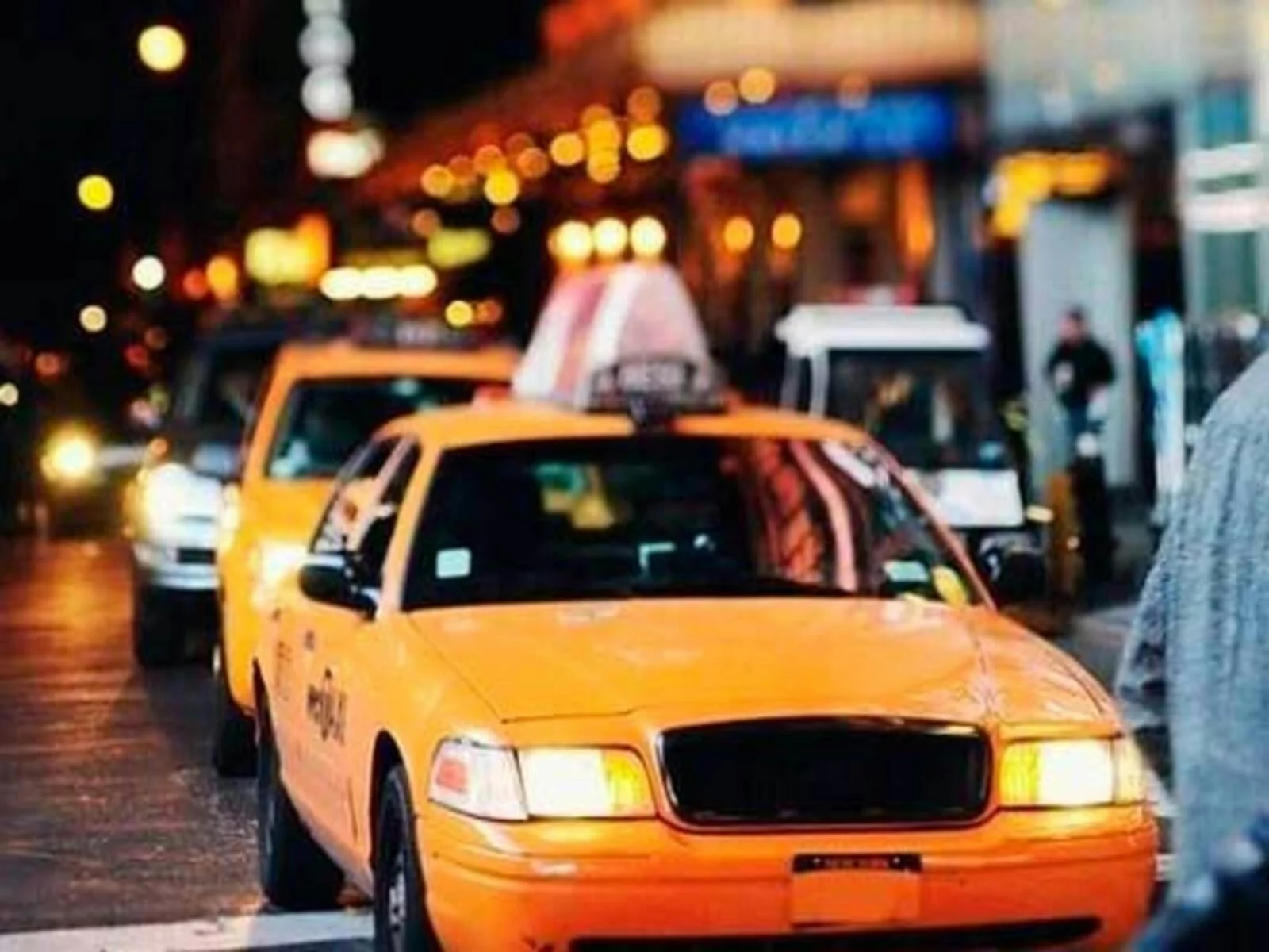 Reliable Taxi Service in Rockingham