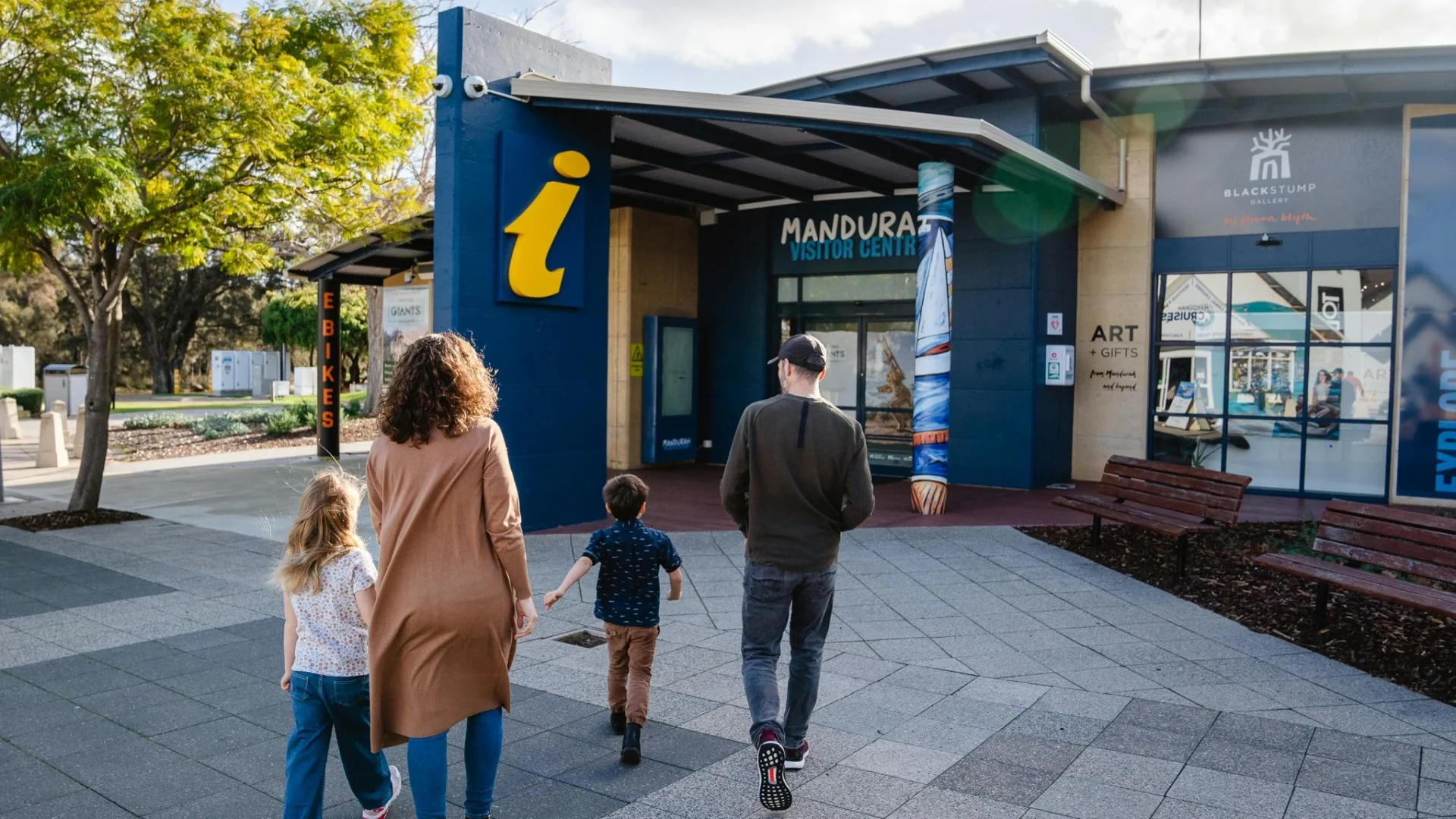 Exterior of Mandurah Visitor Centre