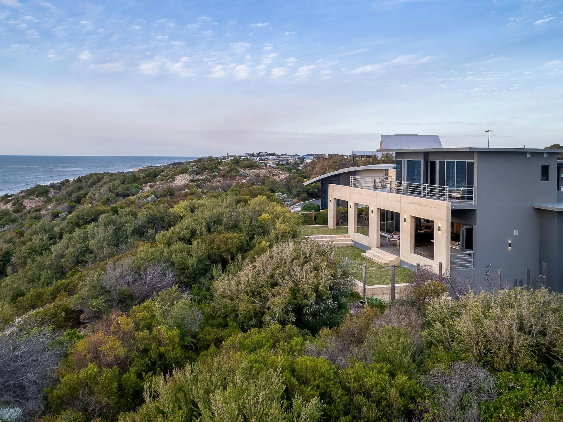 Private Properties I Oceanic