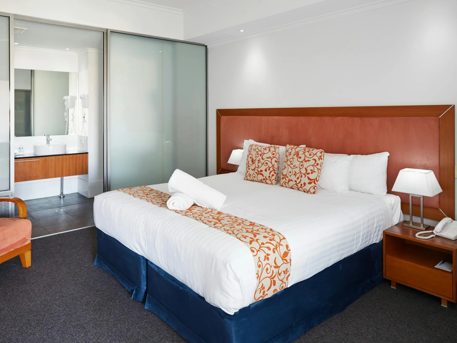 One Bedroom apartment with ensuite