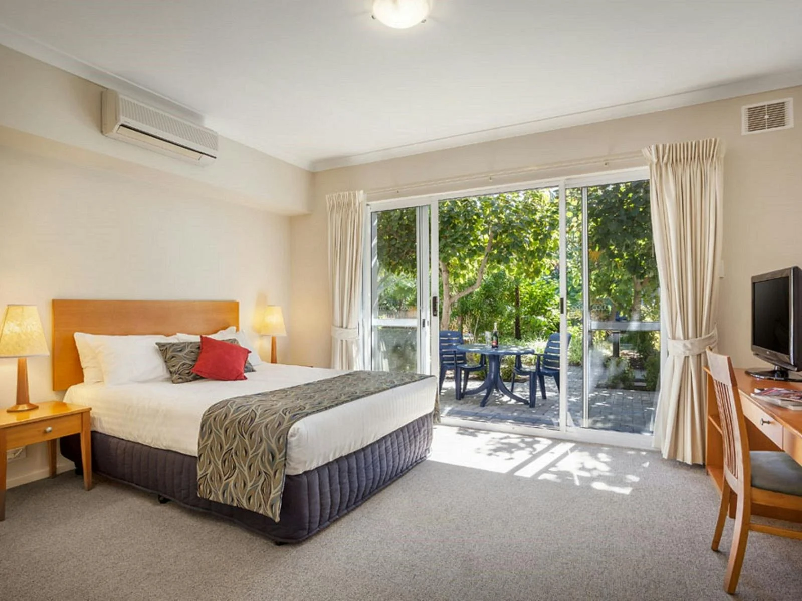 C Mandurah Resort & Serviced Apartments